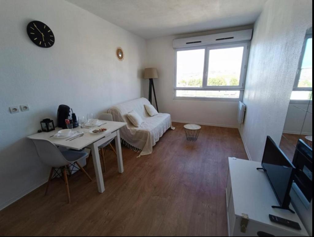 Appartement Tout Equipe A 6 Minutes De La Gare St Charles Marsilya Dış mekan fotoğraf